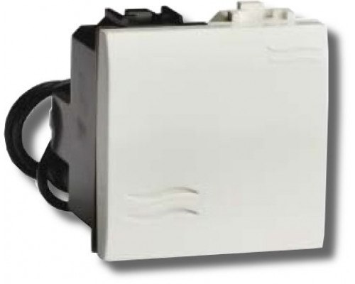 Выключатель с подсветкой Brava 2 модуля белый (76002BL)